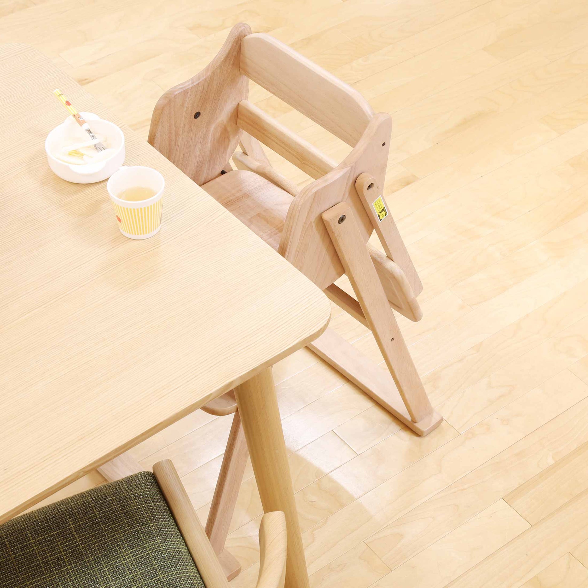 大和屋 たためる ベビーハイチェア 全3色の7枚目