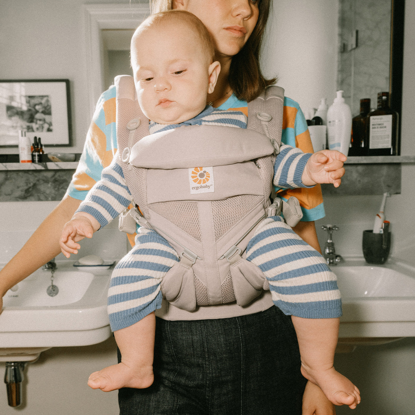 エルゴベビー オムニクラシック 前向き抱っこ