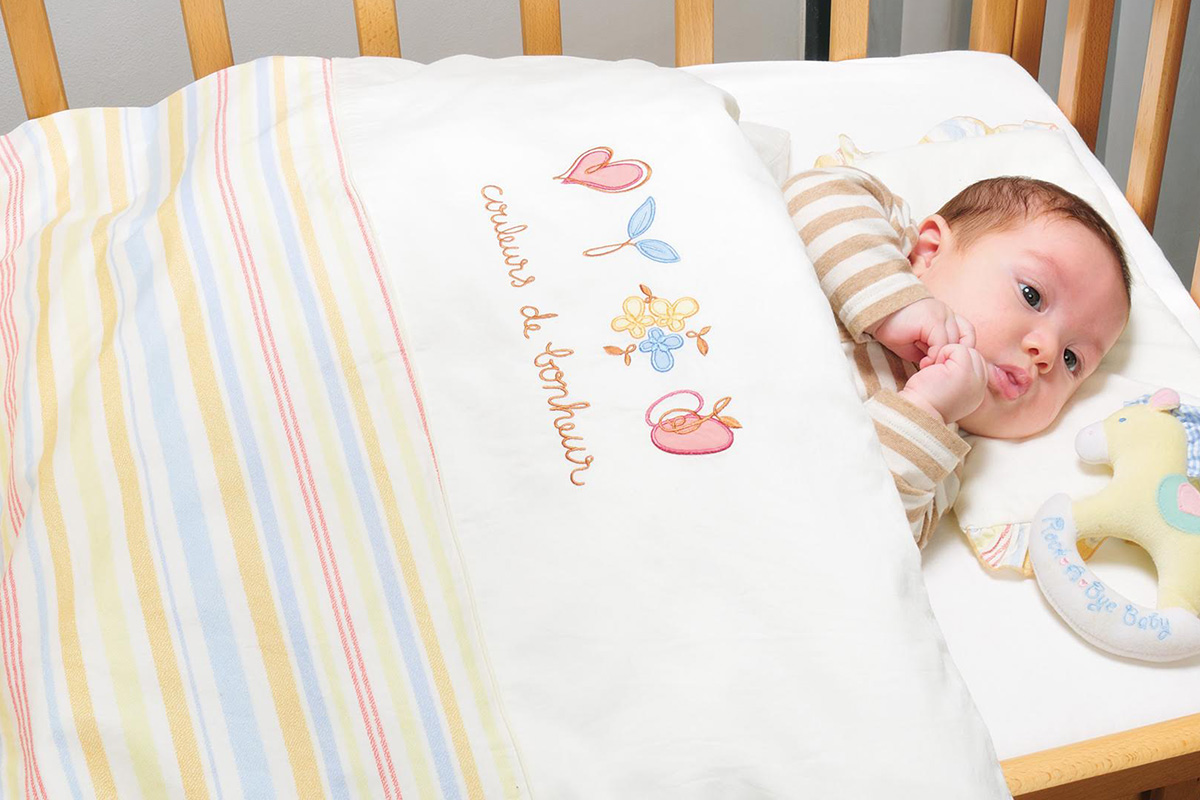 赤ちゃんの為に用意すべきベビーベッドに合う最適なベビー布団とは？