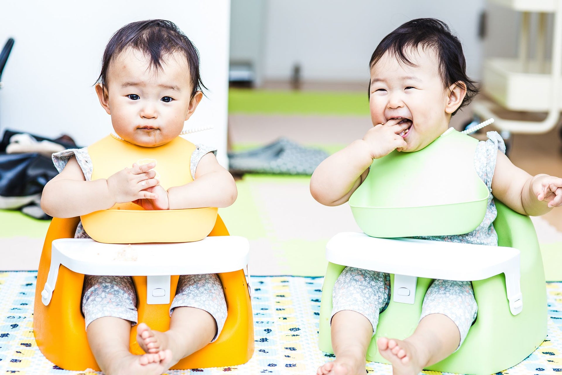 ベビーチェア徹底解説！ローチェアは離乳食に便利なテーブル付きを選 
