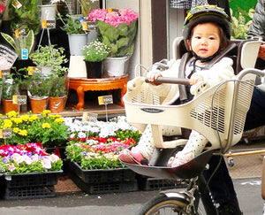 抱っこは交通違反？抱っこ紐で自転車に乗る時に知っておくべき注意点