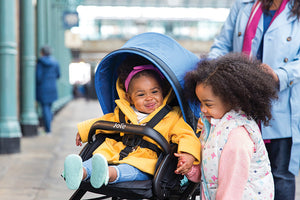 走行性抜群！軽量コンパクトな２人乗りベビーカーエヴァライトデュオ