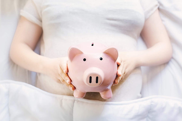 パパママ必見！妊娠・出産でもらえるお金が200万円超！？知って得するマネーガイド【手続きチェックリスト付き】