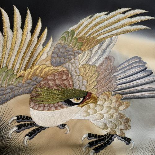 品格漂う本刺繍 力強く羽ばたく鷹 (家紋なし) 男児 お宮参り 産着 祝着