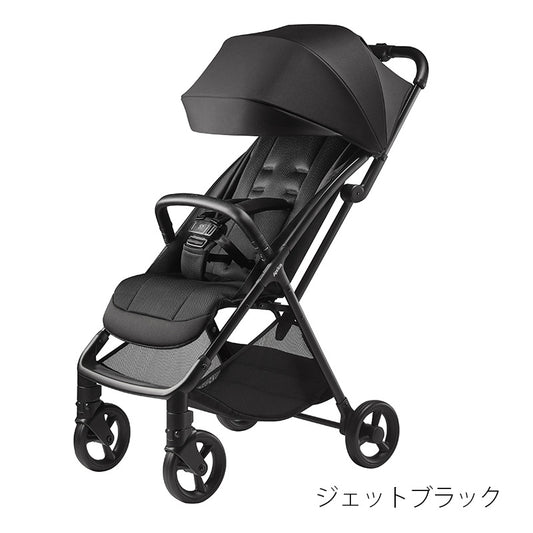 アップリカ ヴィット AB ジェットブラック BK B形コンパクトベビーカー 斜め前からの全体像 ジェットブラック