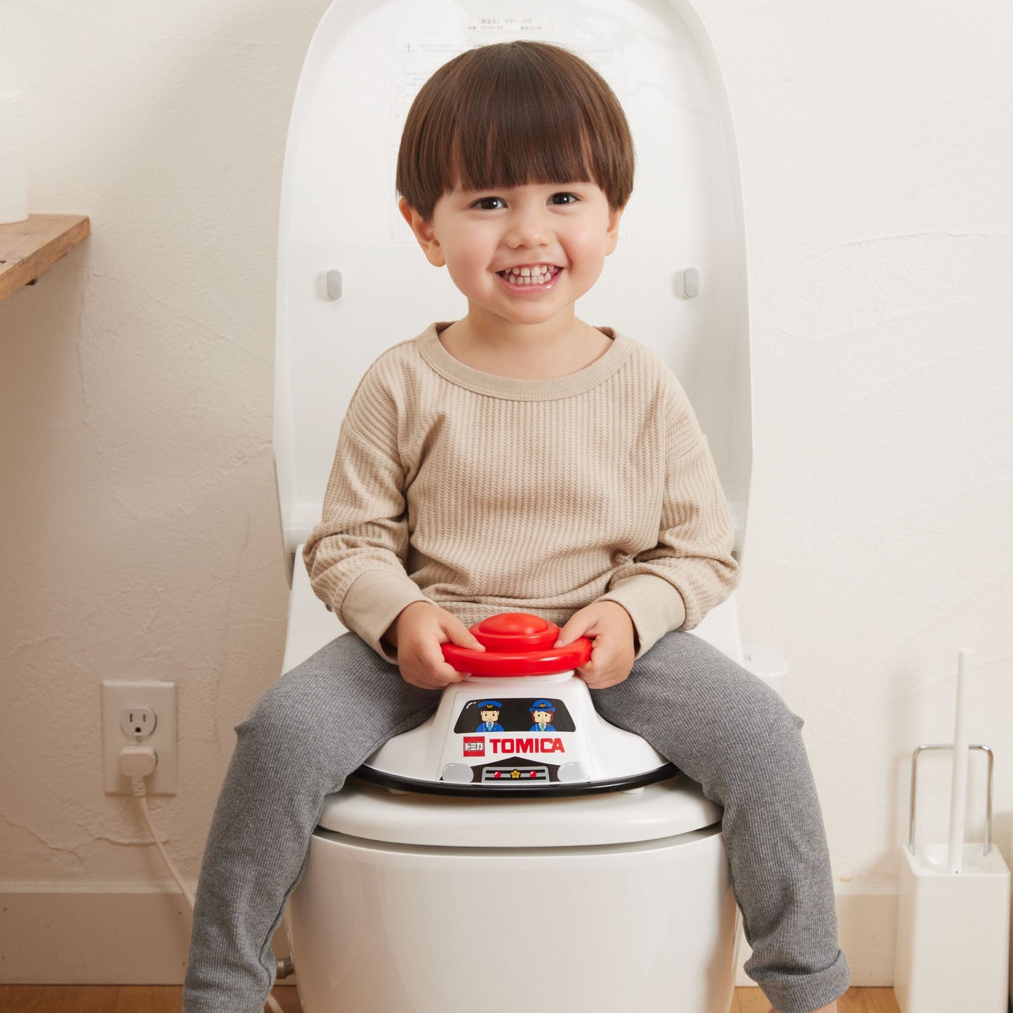 おしゃべりサウンド補助便座 トミカ パトロールカー タカラトミー